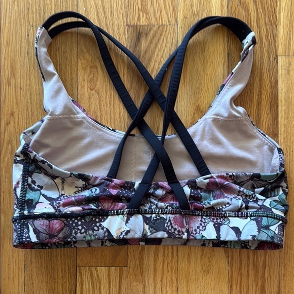 Lululemon sz 4 Floral Butterfly Print Women's sports bra Top great condition - Picture 2 of 3